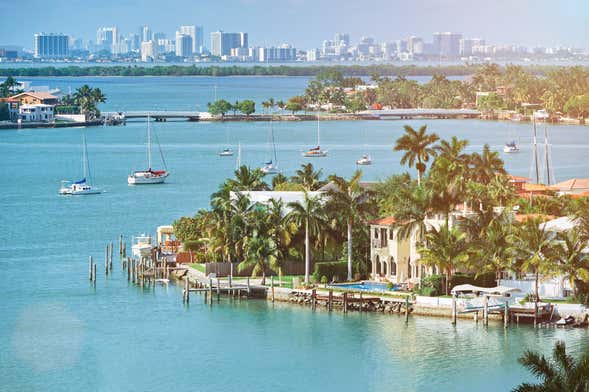 Aluguel de iate com capitão em Miami