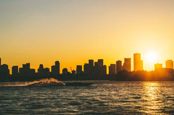 Passeio de barco ao entardecer por Miami